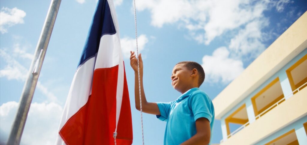 Ministerio de Educación invita a vivir la patria todos los días con la campaña educativa “Dominicanos al 100” 1 d05f9fd9 7228 4524 9486 e5dfdfe7649e