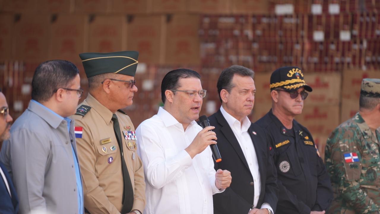 Gobierno destruye más de 24 millones de productos ilegales