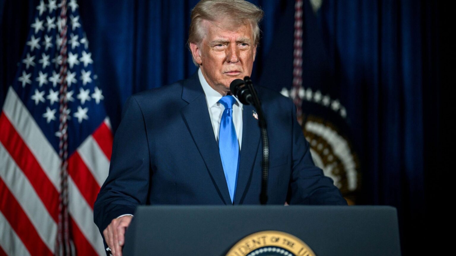 Trump sobre Venezuela: Vamos a dirigir el país hasta que podamos hacer una transición segura