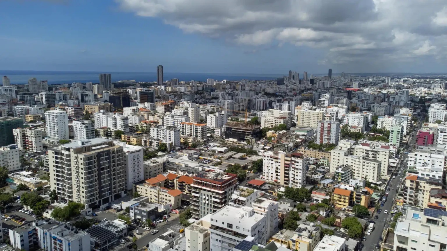 Solo en 2003, 2009 y 2020 RD creció menos que 2025 en últimos 30 años