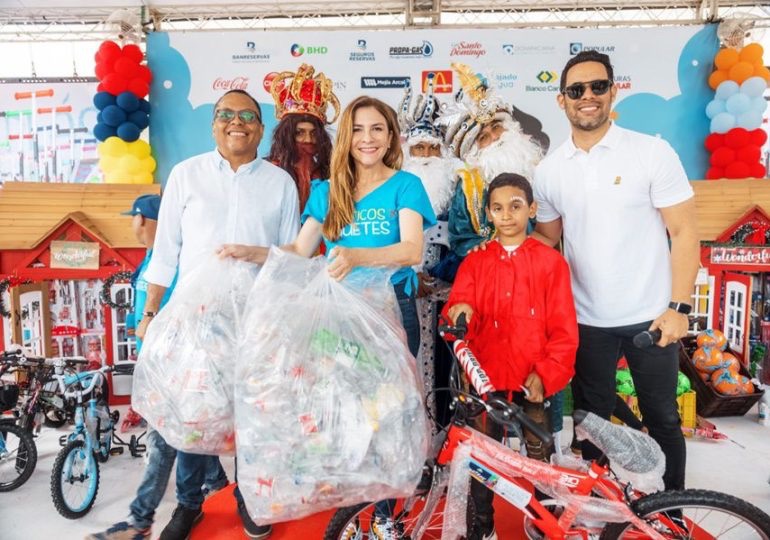 Alcaldía del Distrito Nacional impulsa el reciclaje con intercambio de plásticos por juguetes