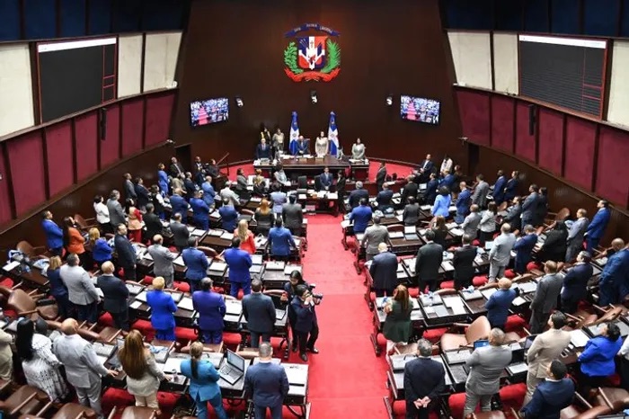 Diputados aprueban proyecto de ley para pagar más de 2 mil millones de pesos por obras
