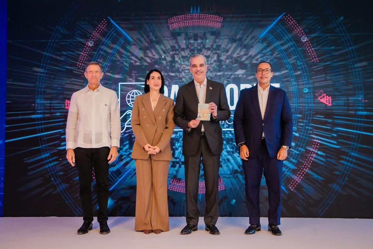 Nuevo pasaporte dominicano incluirá seguro de repatriación y servicio de courier, informa Pasaportes