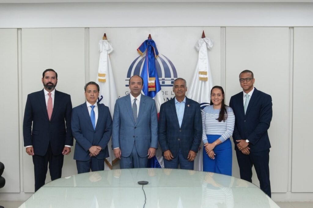 Gobierno consolida coordinación institucional para el desarrollo de los hidrocarburos 1 img 2925