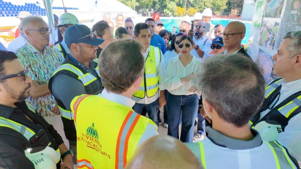 Ito Bisonó asegura avance y supervisión internacional en obras para Juegos 2026 1 img 2931