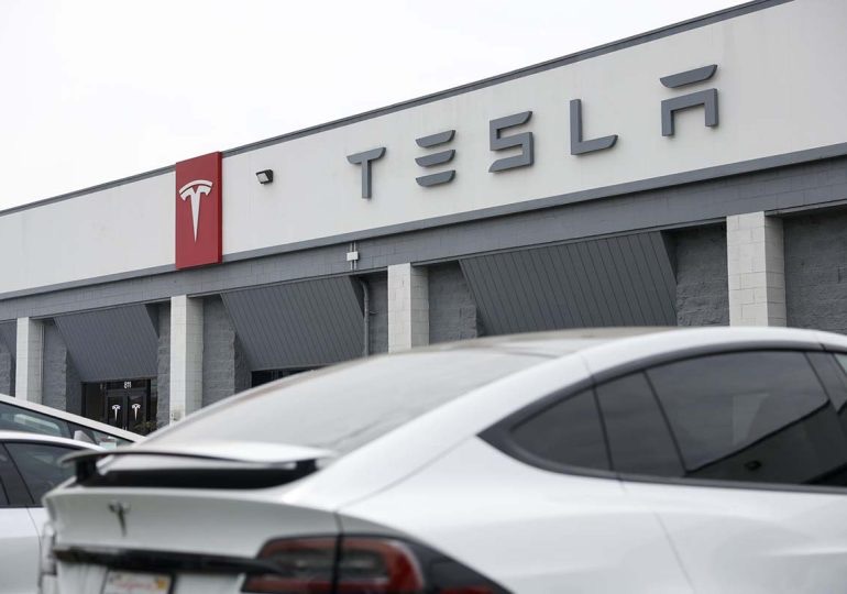 Tesla cede el título de mayor fabricante de eléctricos del mundo en favor de la china BYD