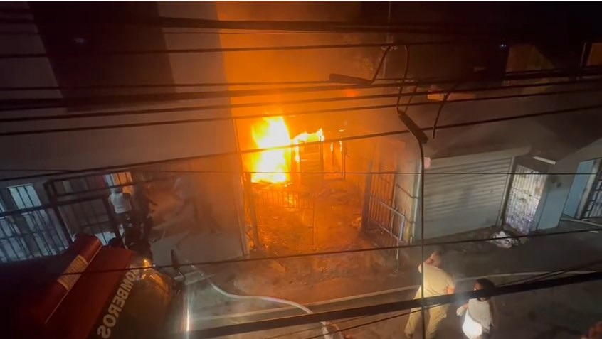 Varias viviendas resultan afectadas por incendio en el sector Elías Santana, Jarabacoa