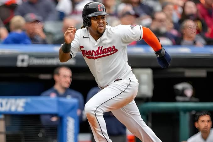 Dominicanos brillan en la élite de MLB: 16 figuran entre los 100 mejores y tres en el top 10 para 2026 1 img 3586