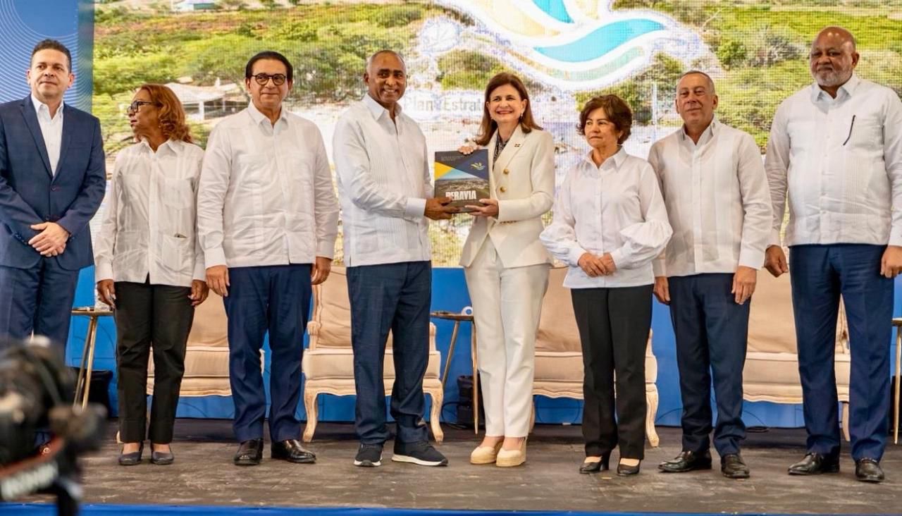 Presentan Plan Estratégico de Desarrollo Integral con la presencia de Raquel Peña