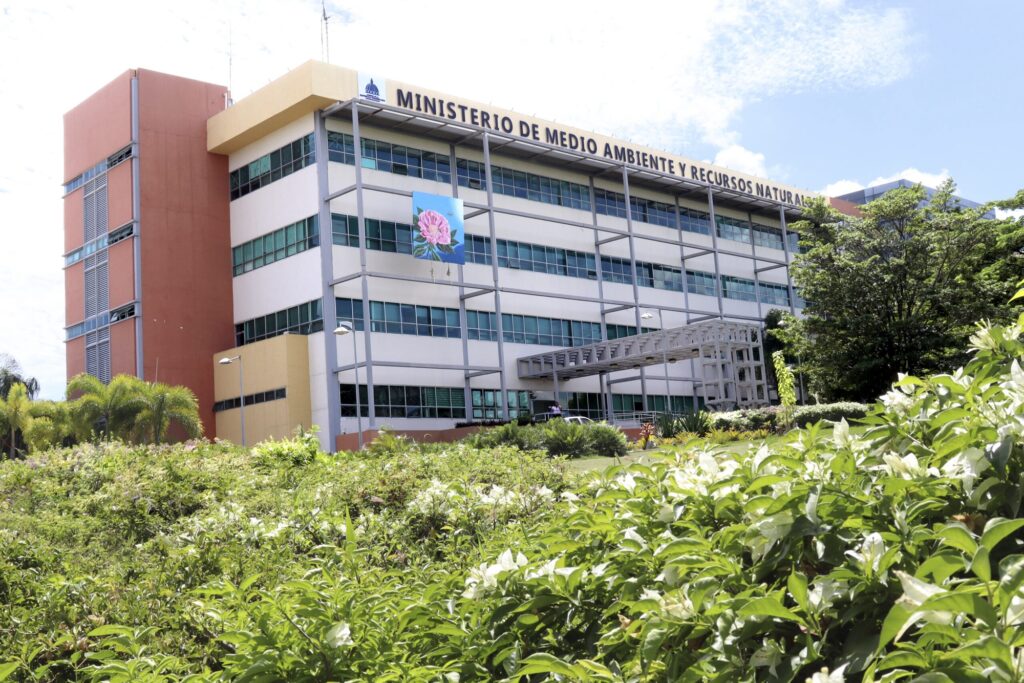 Ministerio de Medio Ambiente alcanza resultados sin precedentes en autorizaciones ambientales 1 img 3840