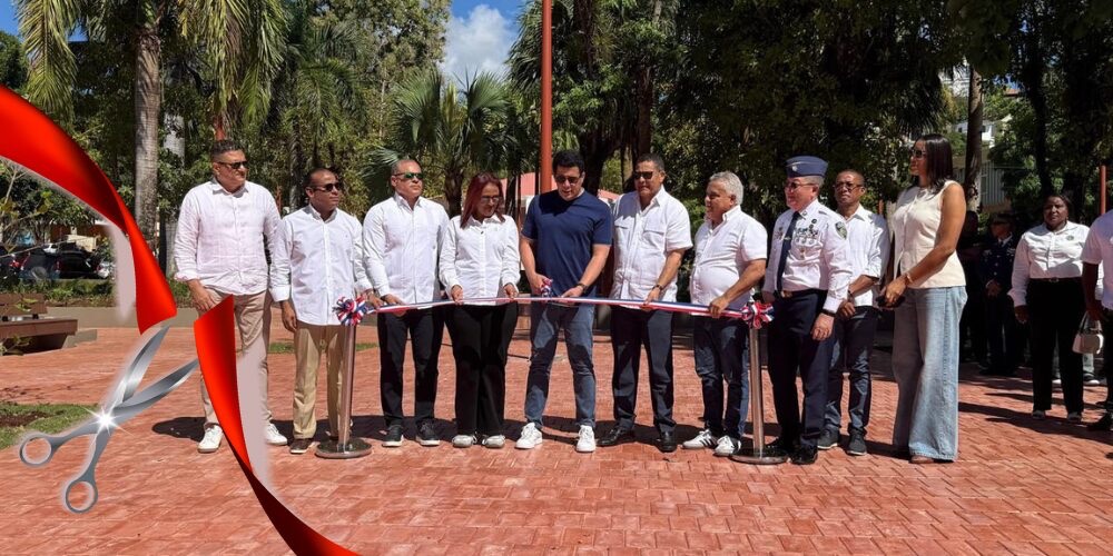 Collado inaugura parque Duarte y su entorno en Samaná con inversión superior a RD$51 millones 1 img 3844