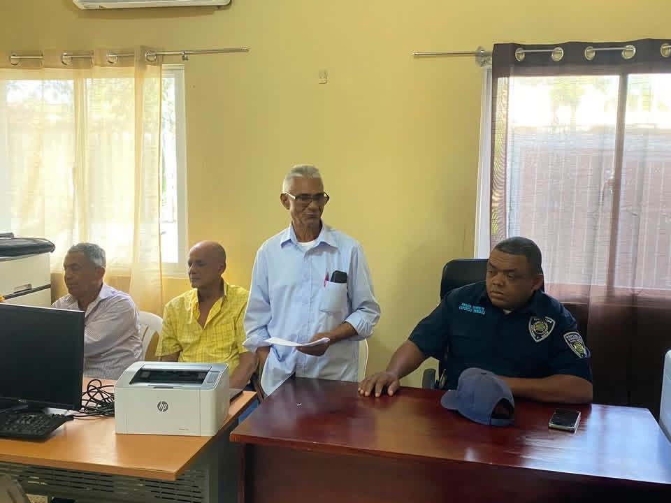 Comité de Seguridad Agropecuaria de El Valle entrega equipos de trabajo al Departamento de Investigaciones Decrim de la Policía Nacional