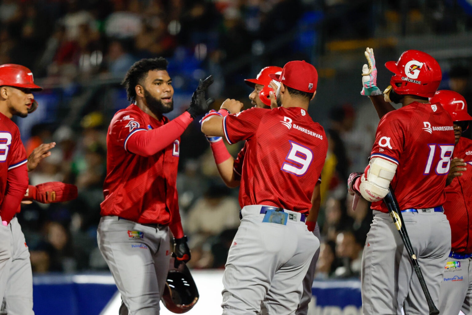 República Dominicana debuta con victoria 5-4 sobre México Rojo en la Serie del Caribe 2026