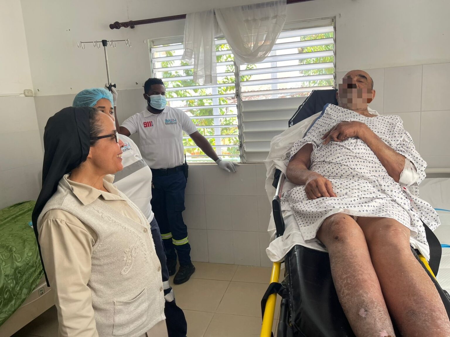 Autoridades dan seguimiento al caso de anciano maltratado por su hijo en La Romana