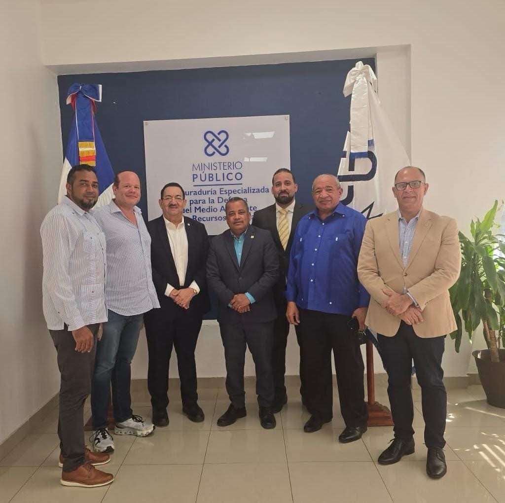 Cristóbal Castillo y Héctor Rosa (Puchito) logran reapertura de los trabajos del Canal de Riego de La Ceja en Sabana de la Mar