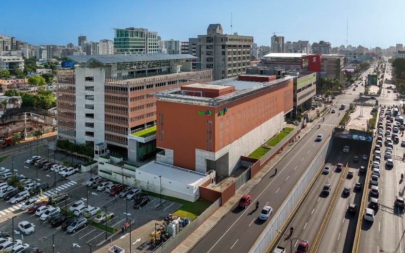 BHD introduce primeros contratos bancarios en formato audible para clientes con discapacidad visual