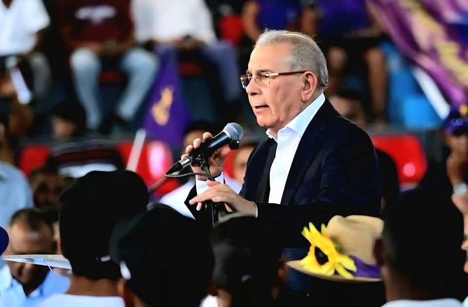 Danilo Medina exige explicación por alza del presupuesto de la presa de Monte Grande