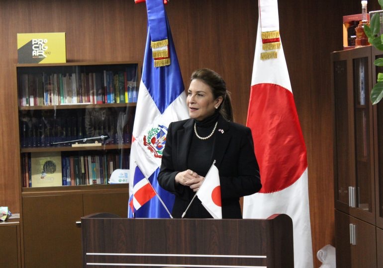 Carolina resalta labor de los dominicanos residentes en el exterior durante su visita a Japón
