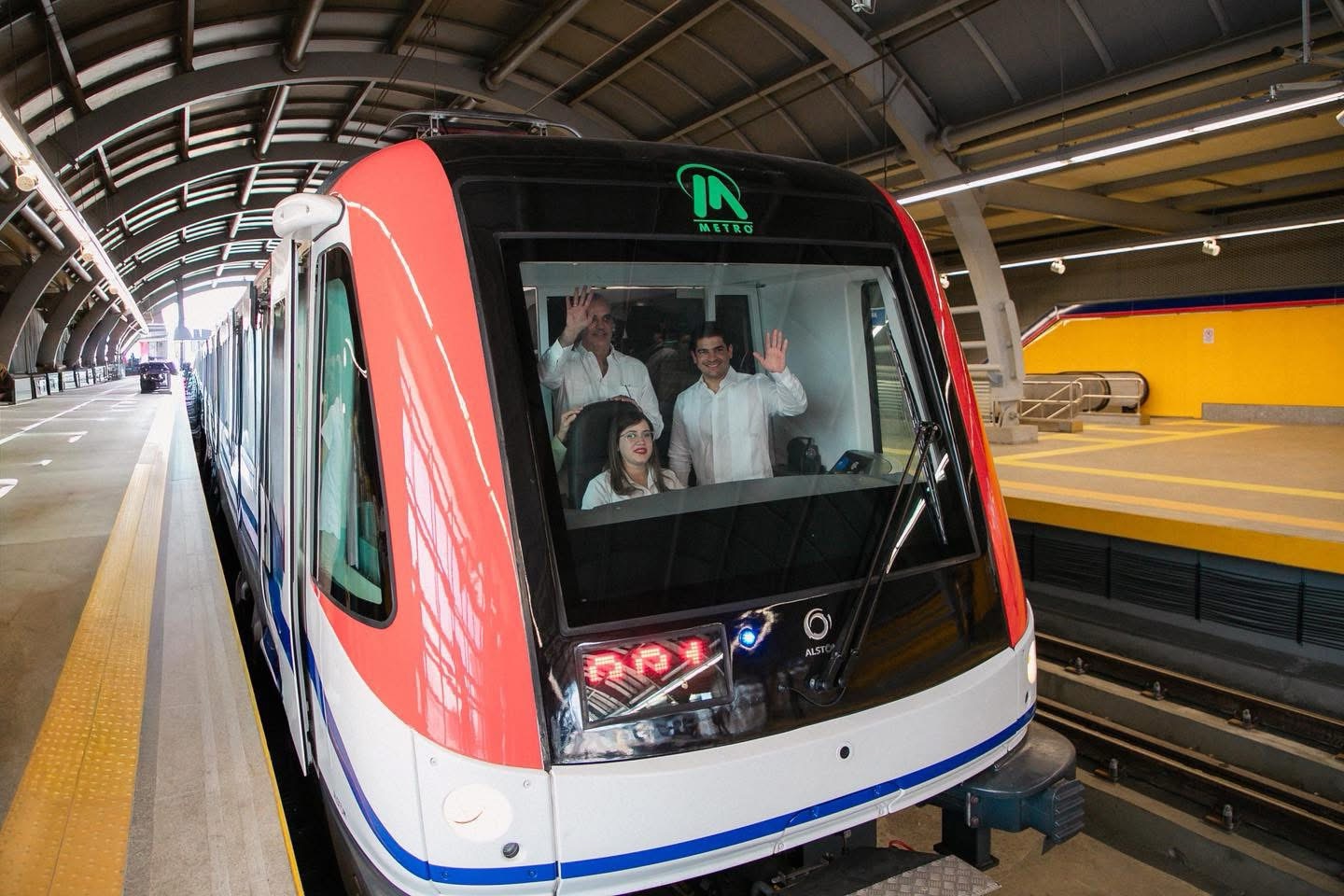 Presidente Abinader inaugura  Línea 2C del Metro hacia Los Alcarrizos