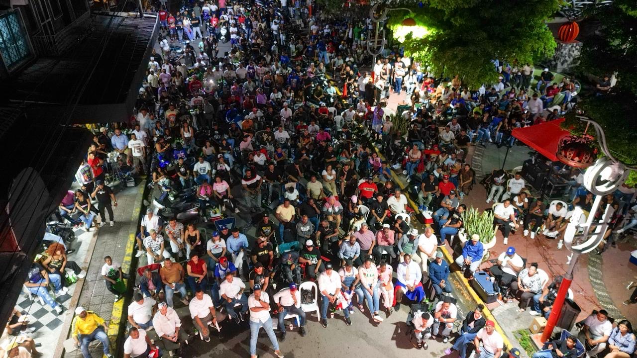 Carolina Mejía promueve espacios de unión y convivencia durante transmisión del partido entre República Dominicana y Estados Unidos