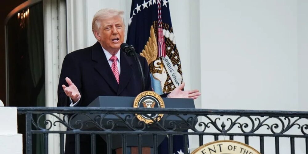 Trump pide al resto de países aliados que abran ellos el estrecho de Ormuz