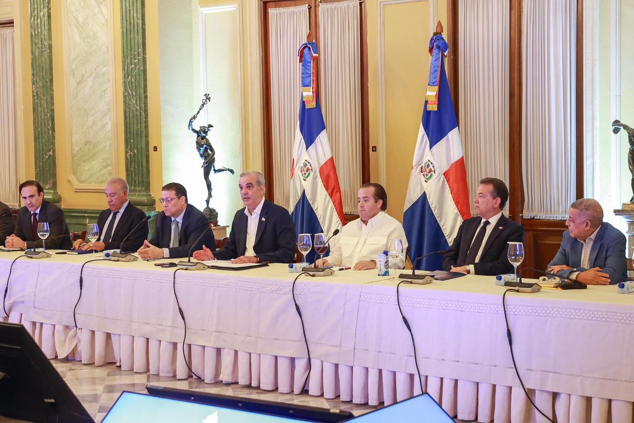 Sector productivo nacional se compromete con Abinader a mitigar los efectos de la crisis internacional