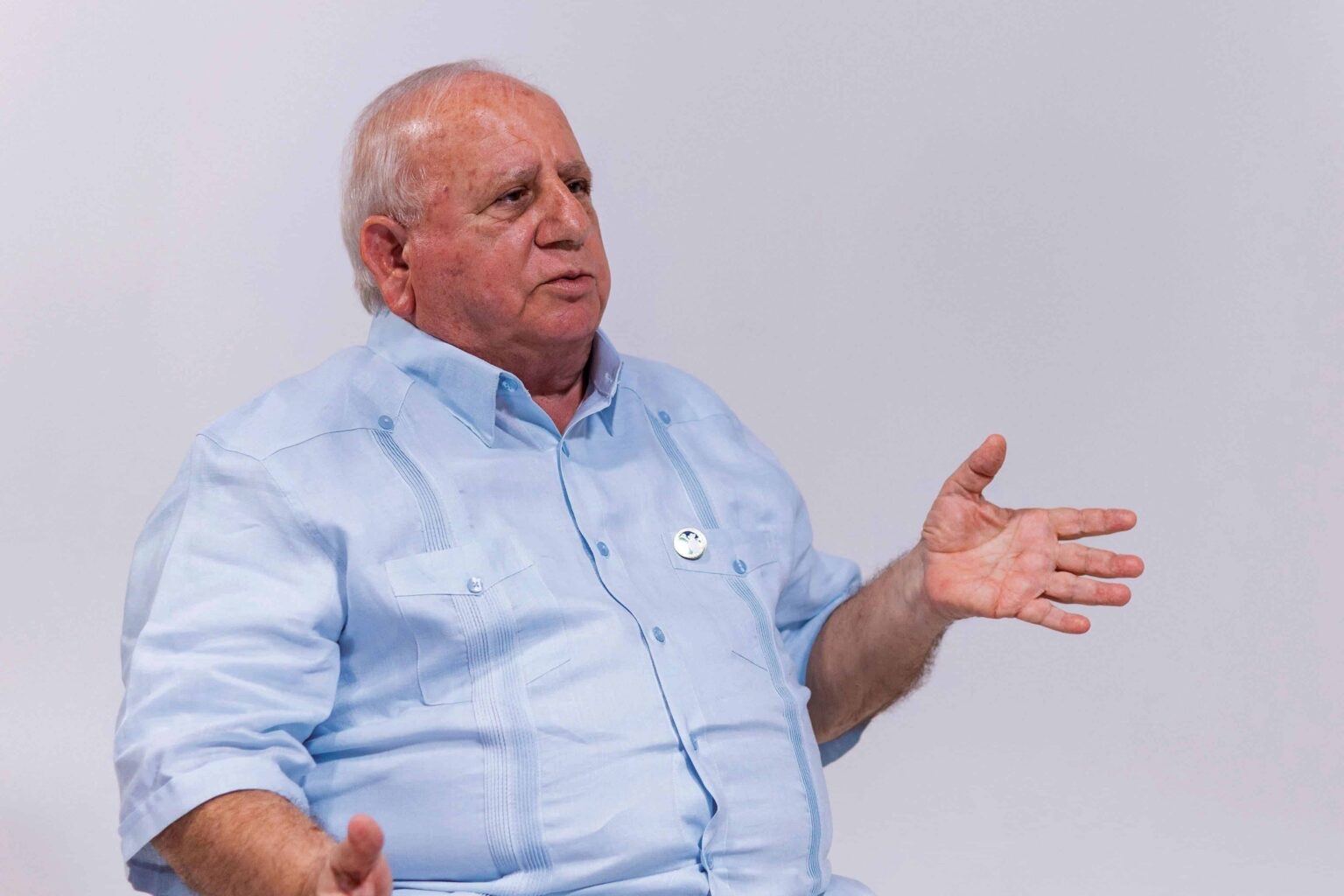 Salud Pública inspecciona clínica del doctor Fadul, quien dice “curar” el autismo