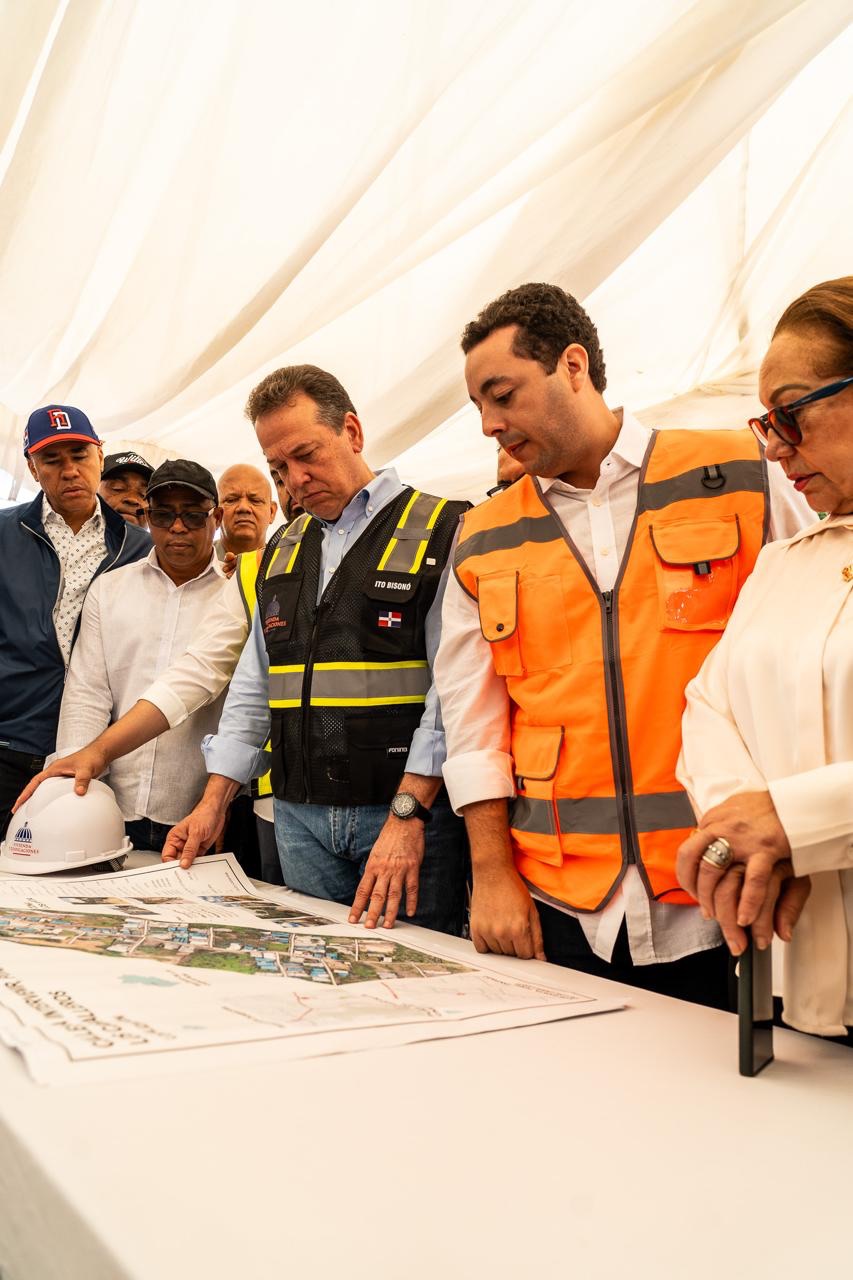 MIVHED inicia en el Puñal de Santiago proyecto de dignificación de entorno