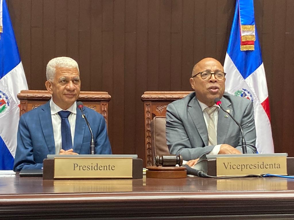 Presidentes de ambas cámaras en el Congreso respaldan eliminación de las candidaturas independientes