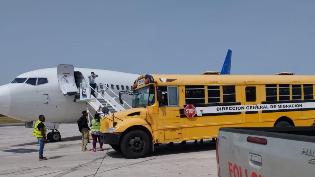 Deportan desde Estados Unidos a 63 dominicanos tras cumplir condenas por delitos federales