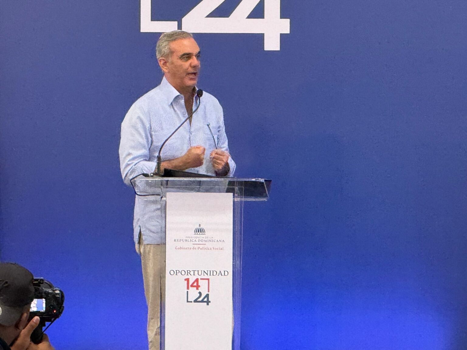 Presidente Abinader encabeza graduación de más de 4 mil jóvenes del programa Oportunidad 14-24