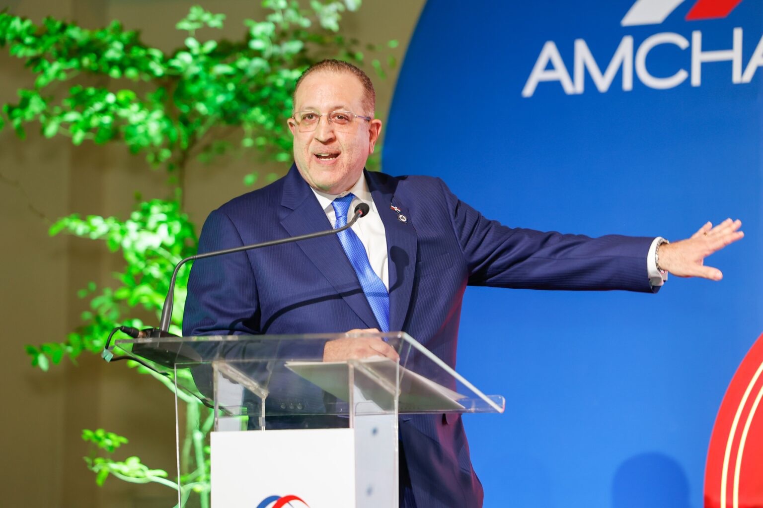 Gobierno reasignará partidas presupuestarias para hacer frente a subidas del petróleo