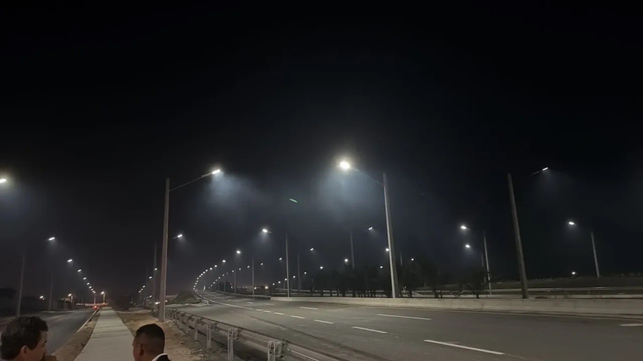 RD Vial alumbra carreteras con energía solar, para garantizar reducción de accidentes nocturnos