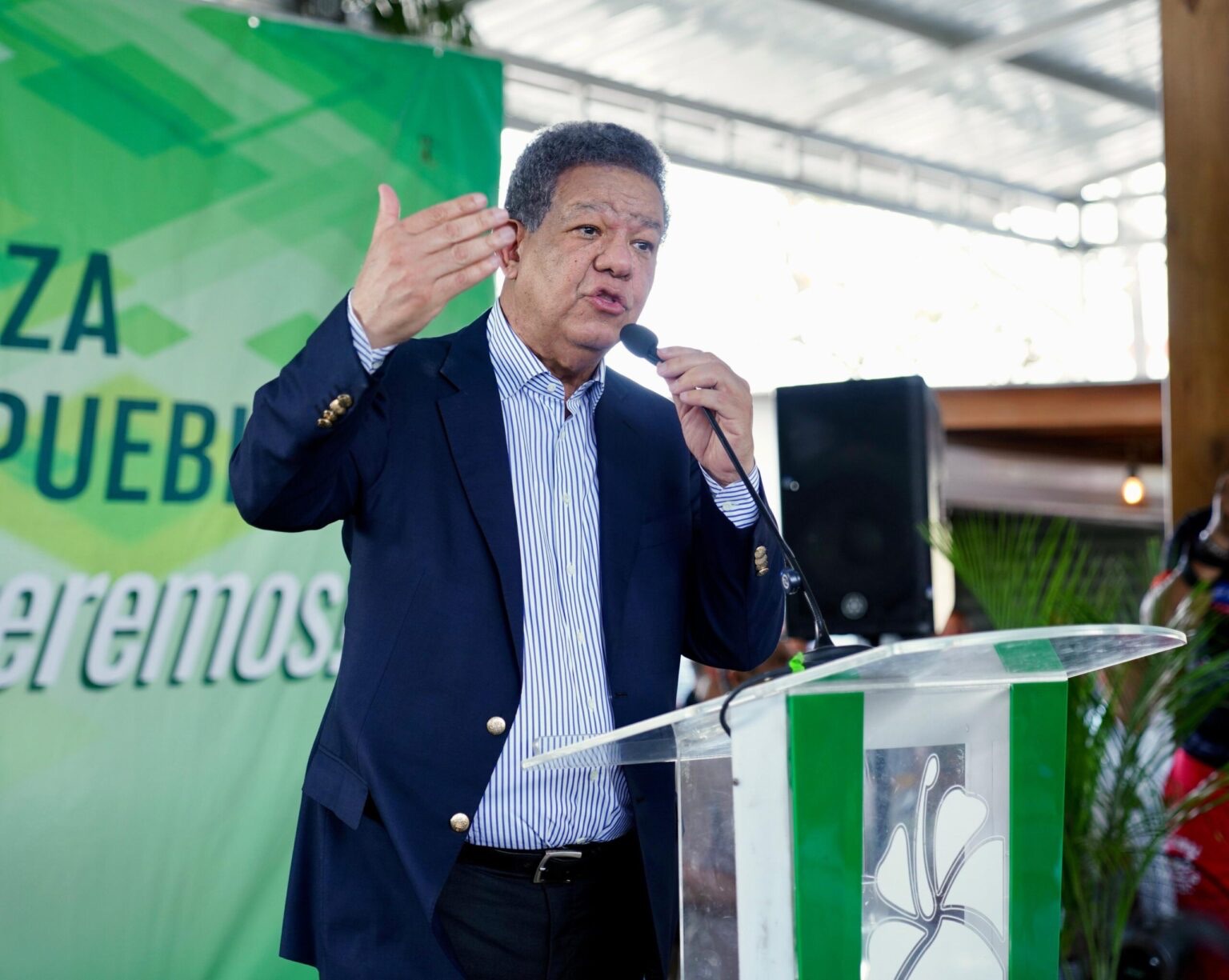 Leonel afirma que los precios ya subían por la ineficiencia del PRM