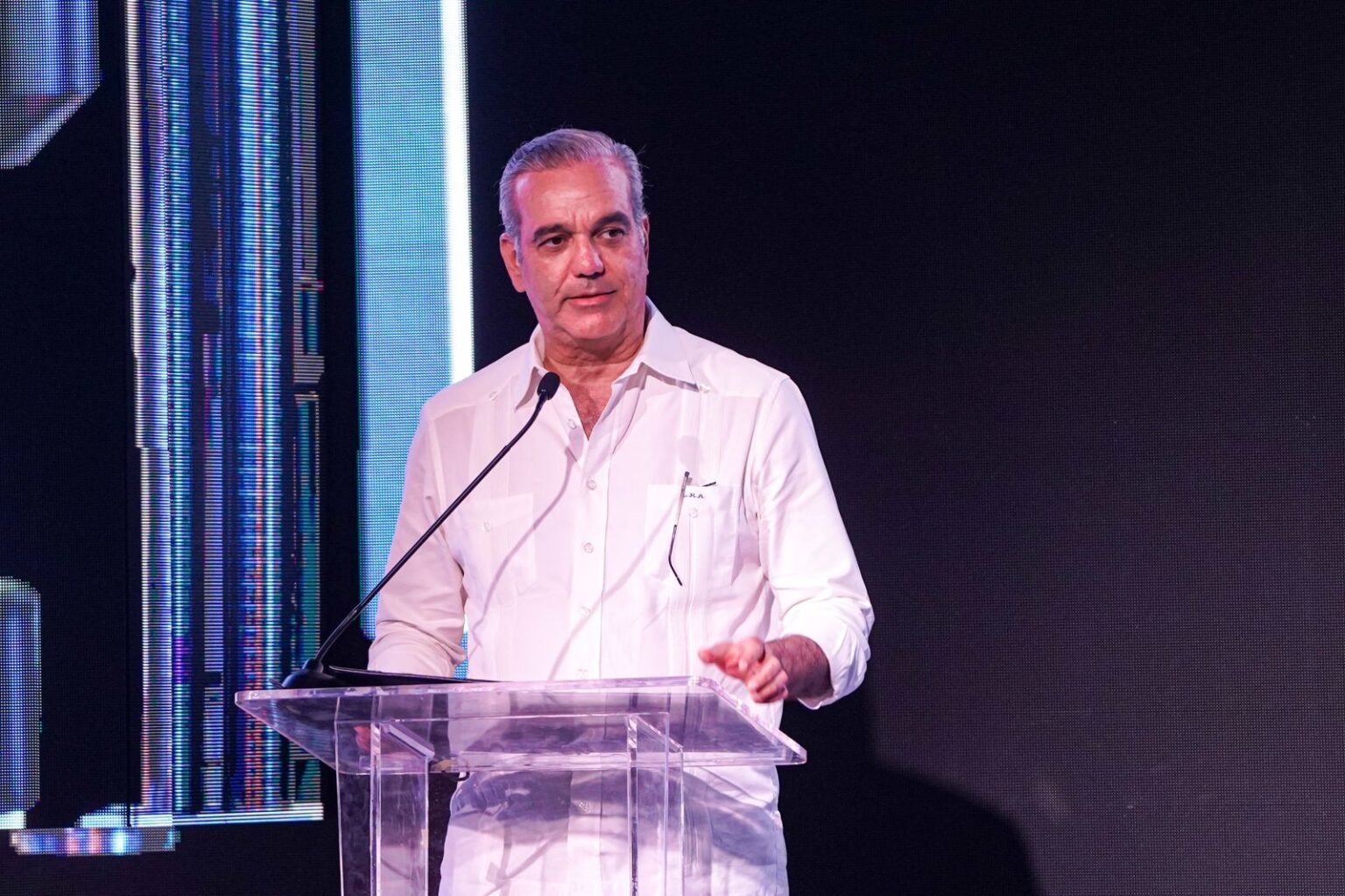 Montecristi estrenará aeropuerto que lo transformará en polo turístico e industrial, anuncia Abinader