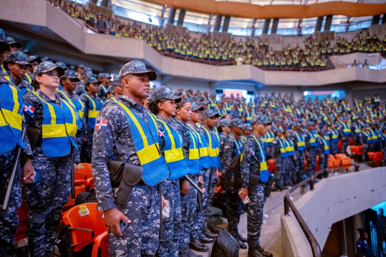 Policía Nacional comienza a distribuir a los agentes para reforzar seguridad en Semana Santa 2026