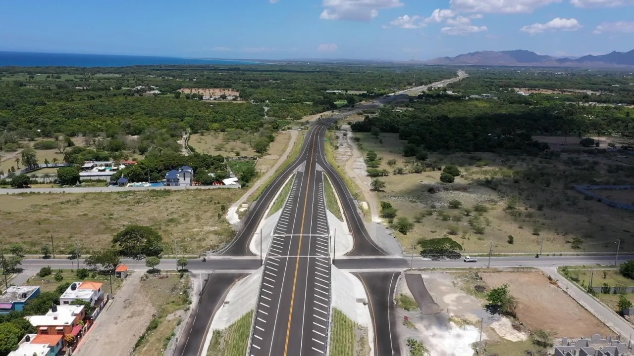 Digesett habilitará la circunvalación de Baní en un solo sentido para agilizar retorno de Semana Santa