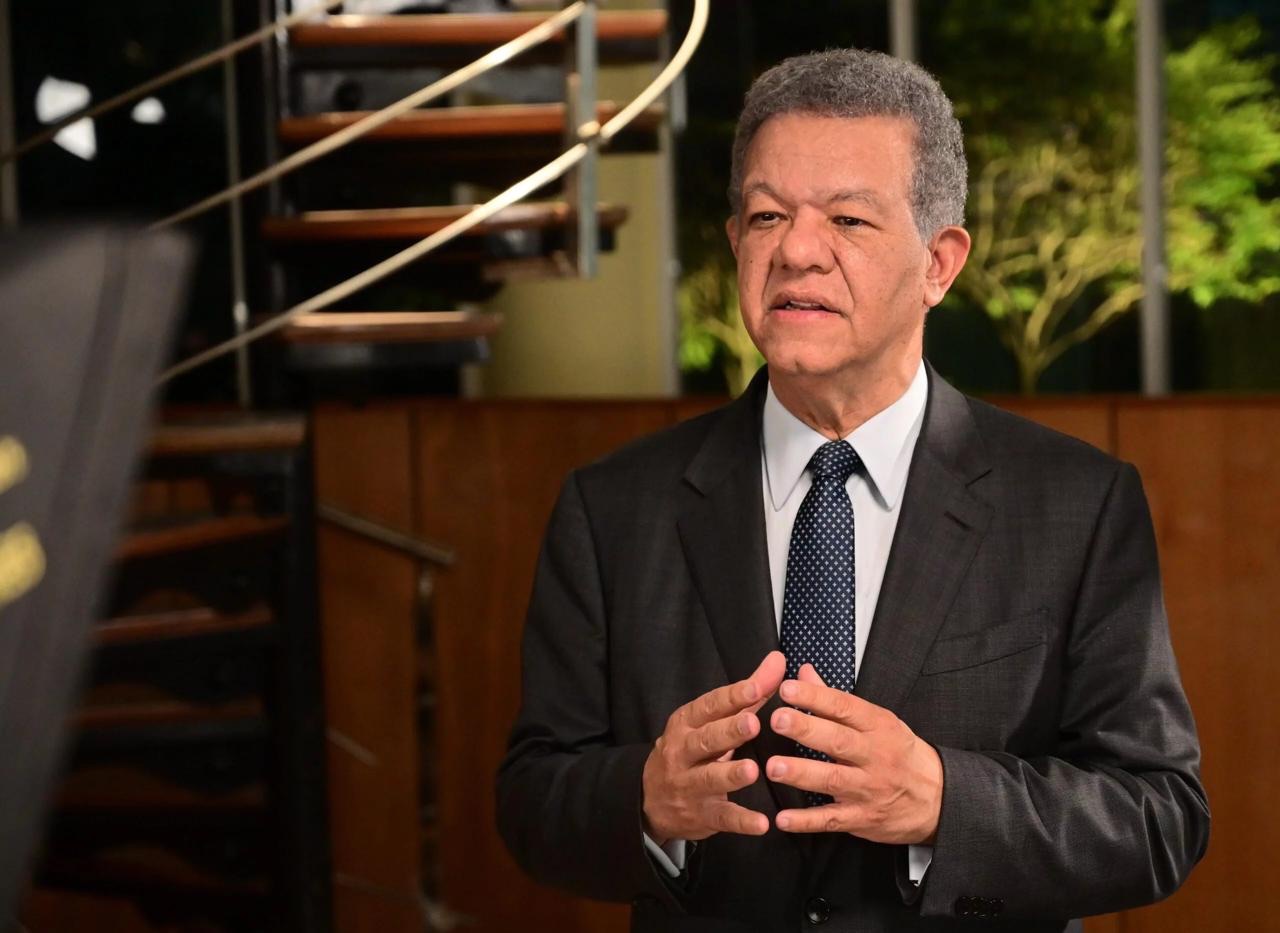 Leonel Fernández invita a la reflexión, la unidad y la solidaridad durante Semana Santa