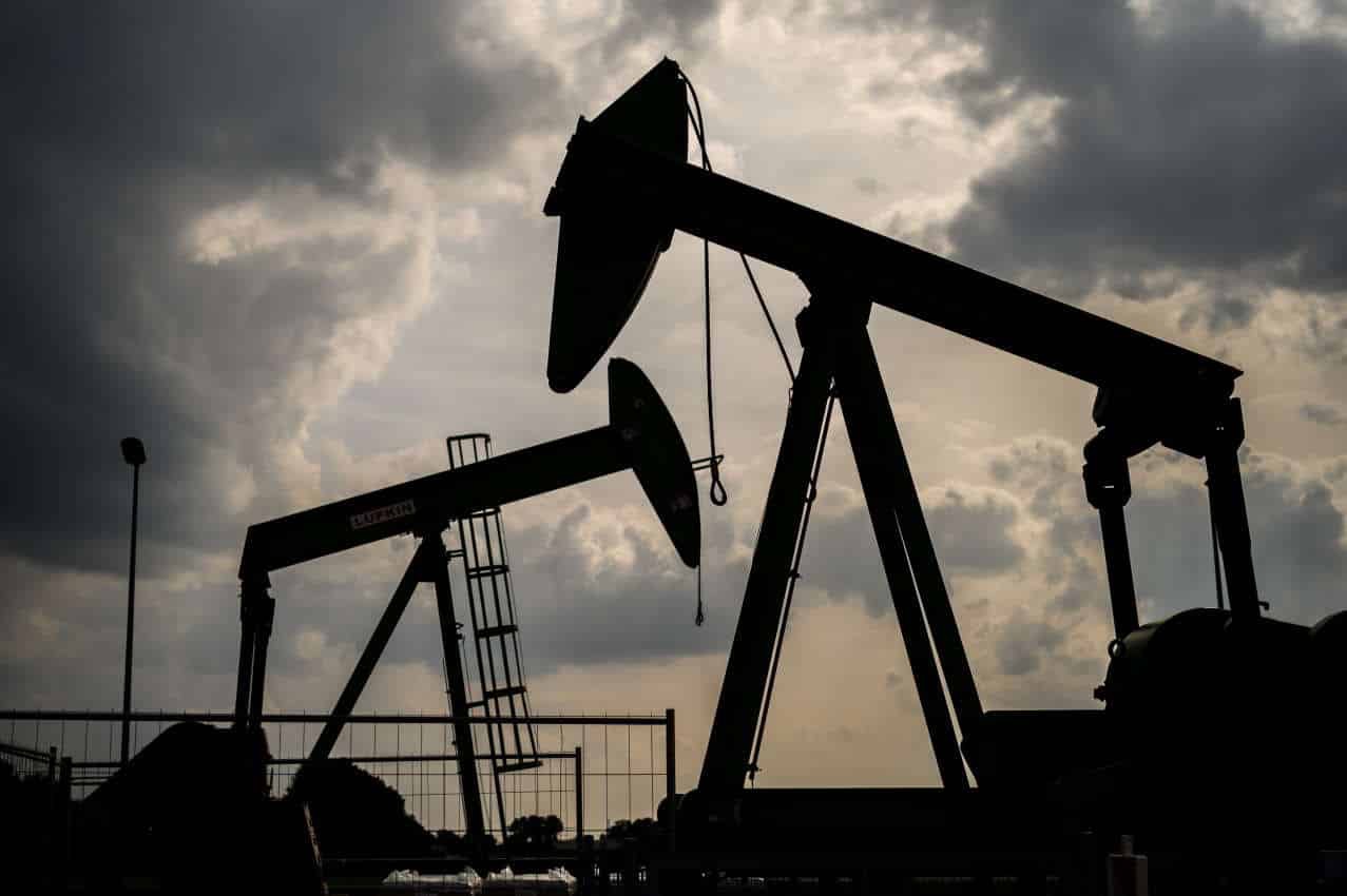 El petróleo de Texas supera los 114 dólares por barril, tras amenazas de Trump contra Irán