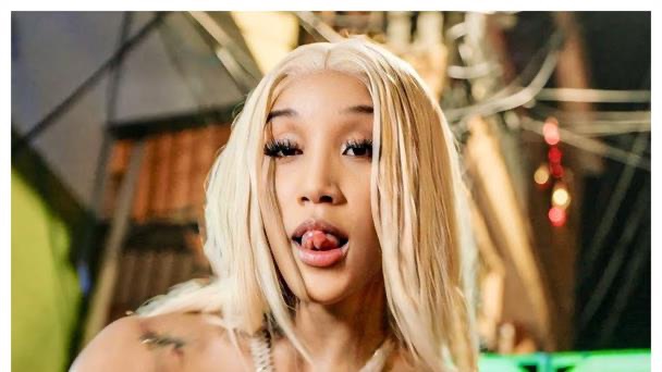 Influencer urbana La Demente 1212 sufre accidente de tránsito y envía mensaje reflexivo