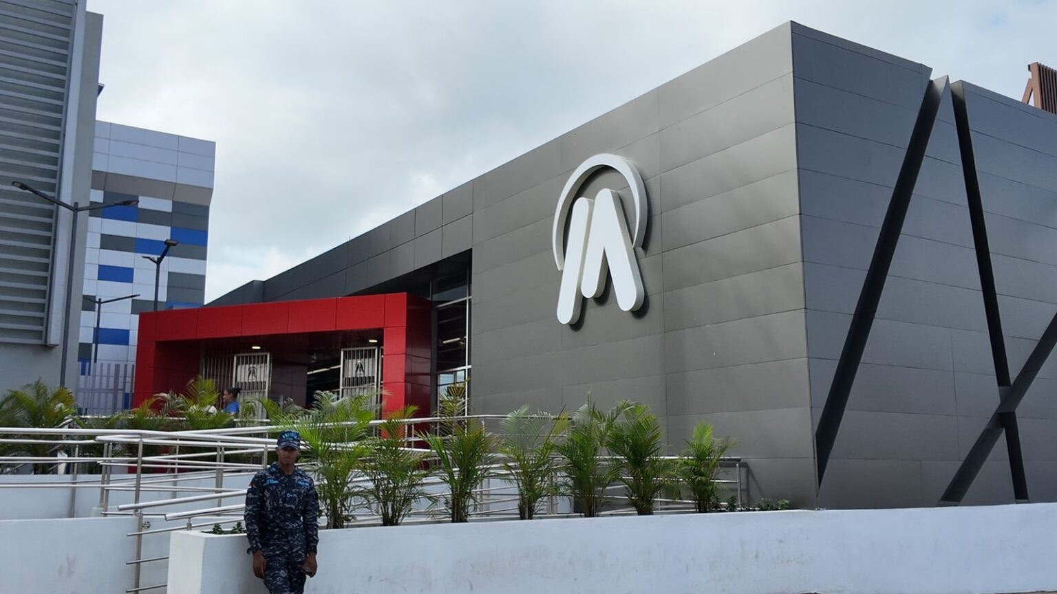 Reanudan servicio del Teleférico de Santo Domingo tras mejora de condiciones climáticas