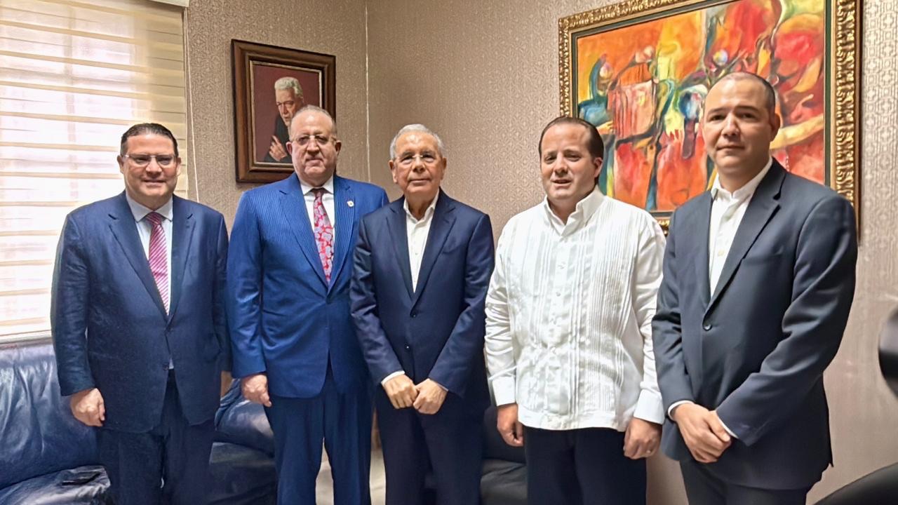 Gobierno busca respaldo del PLD ante impacto económico por conflicto en Oriente Medio
