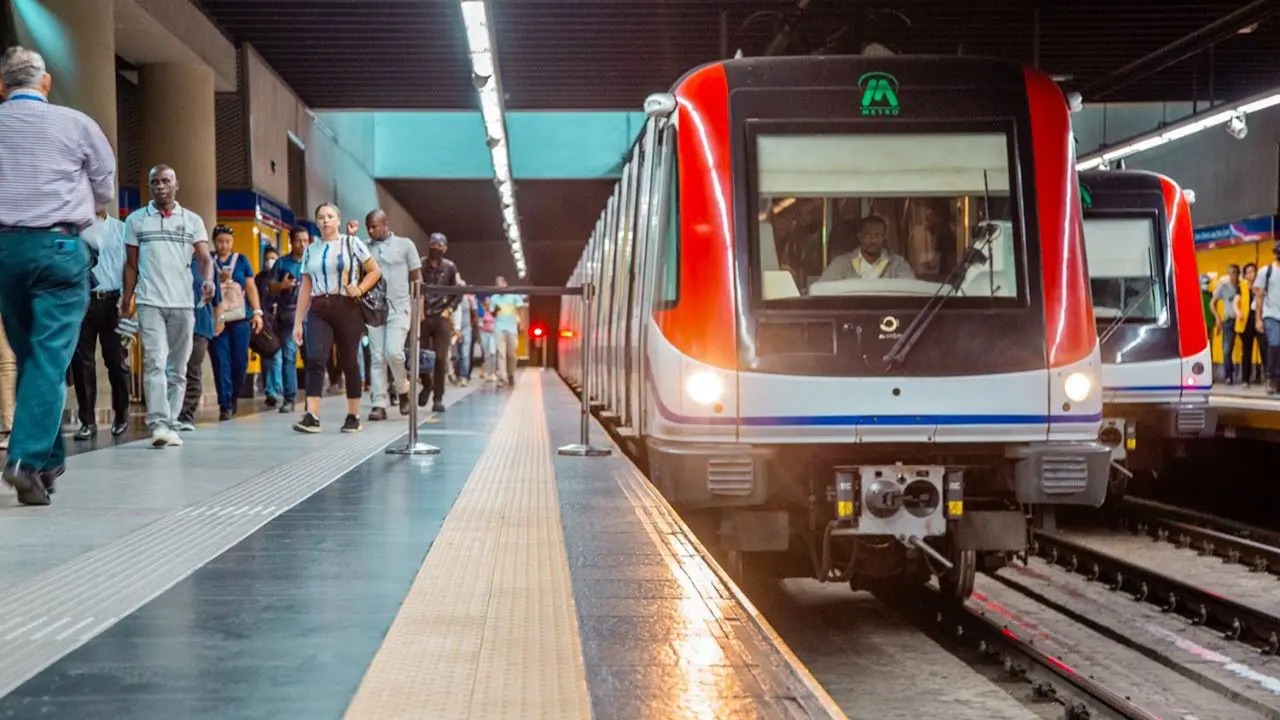 Restablecen servicio en las Líneas 1 y 2 del Metro de Santo Domingo tras falla eléctrica