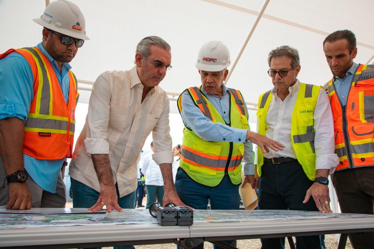 Abinader supervisa construcción de la avenida República de Colombia con fondos de Aerodom por RD$12 mil millones