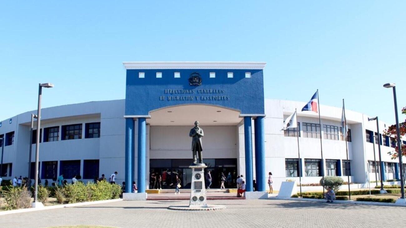 Migración defiende apego a la legalidad y transparencia en procesos de residencia