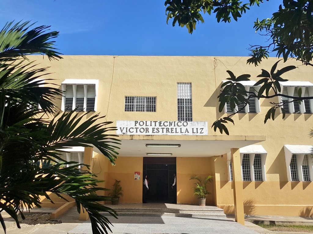 Arrestan a profesor del politécnico «La Perito» acusado de agresión sexual contra alumna menor de edad