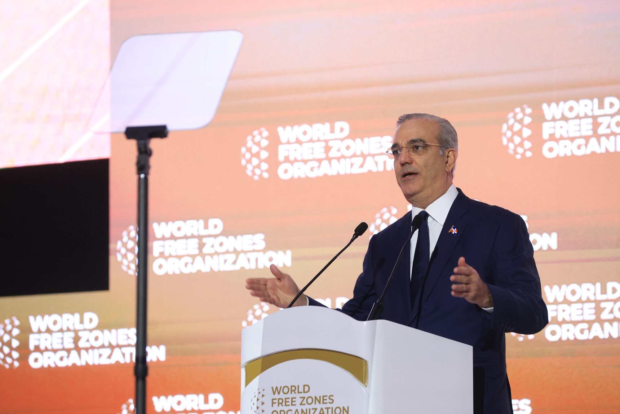 Presidente Abinader presenta a República Dominicana como una de las mejores decisiones de inversión del hemisferio en Congreso Mundial de Zonas Francas