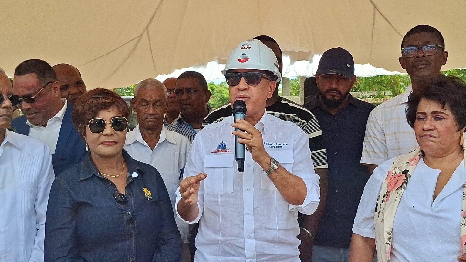 Gobierno inicia construcción de CAIPI y politécnico en Boca Chica