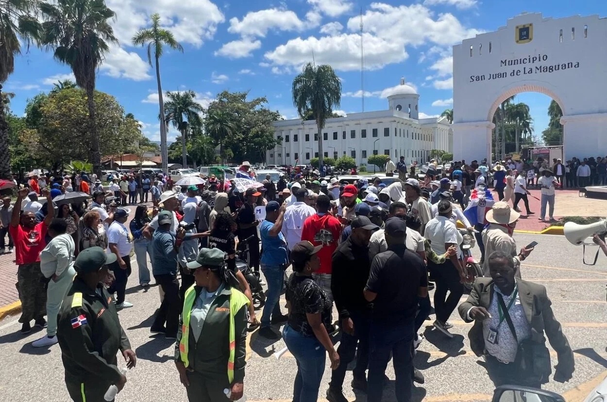 San Juan marcha en contra de la explotación minera del proyecto Romero; advierten daños al agua