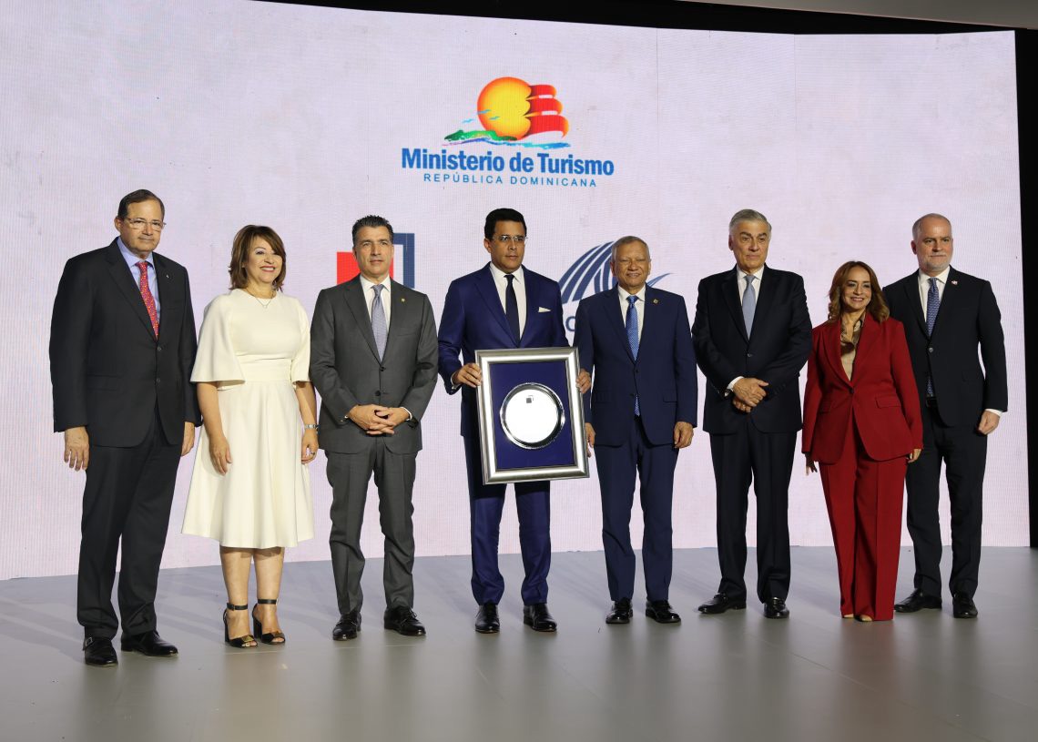 Turismo genera más de 900 mil empleos indirectos en RD